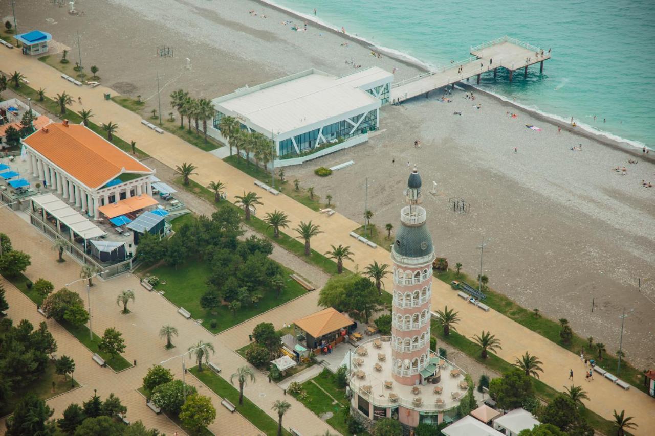 V. Orbi City Apartment Batumi Exterior photo
